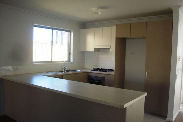 2/21 Cronin Place, Bonnyrigg, NSW 2177