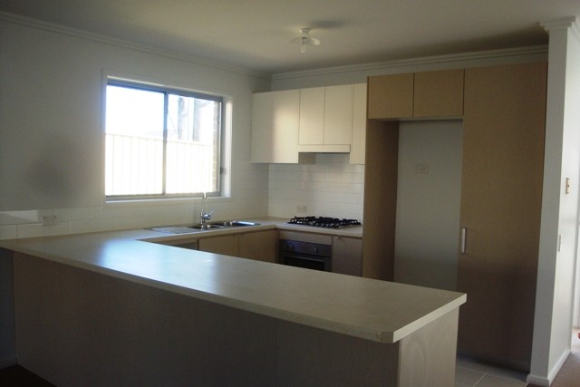 2/21 Cronin Place, Bonnyrigg, NSW 2177