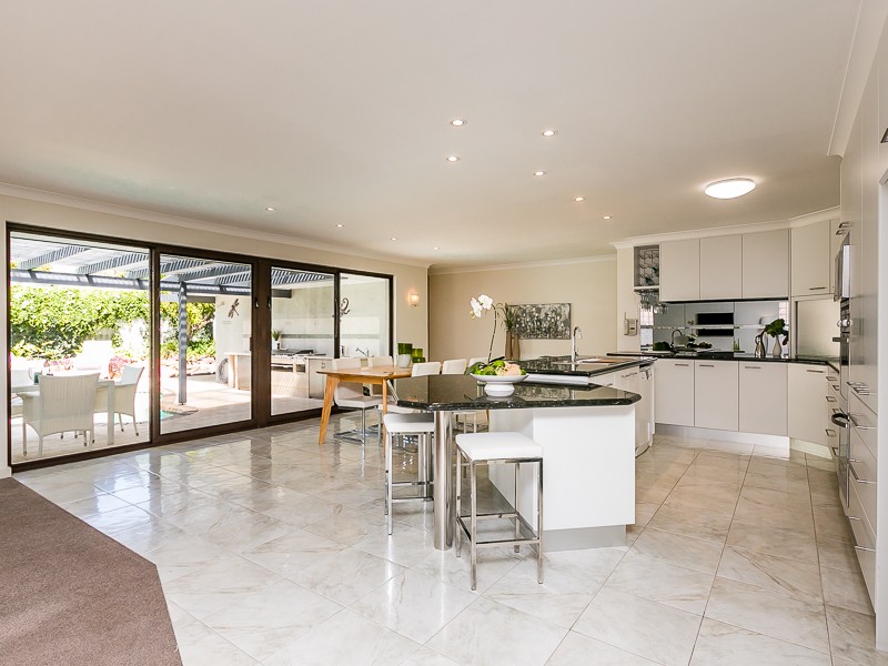 90 Seacrest Drive, Sorrento, WA 6020