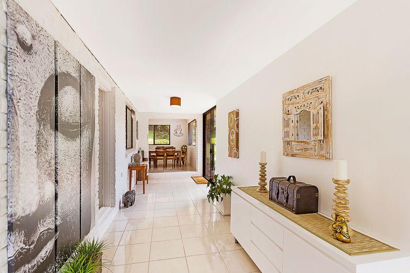 3 Outlook Crescent, Blue Mountain Heights, QLD 4350
