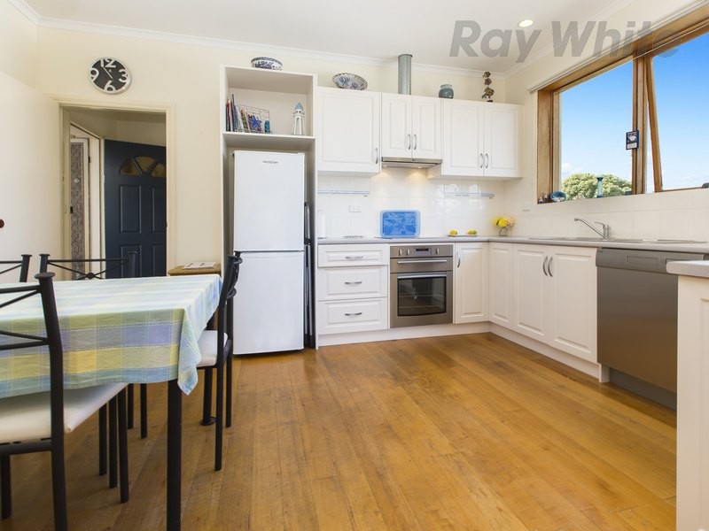89 Fourth Avenue, Rosebud, VIC 3939