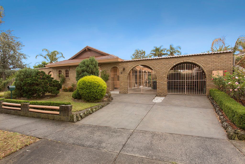 11 Jannali Drive, Dingley Village VIC 3172