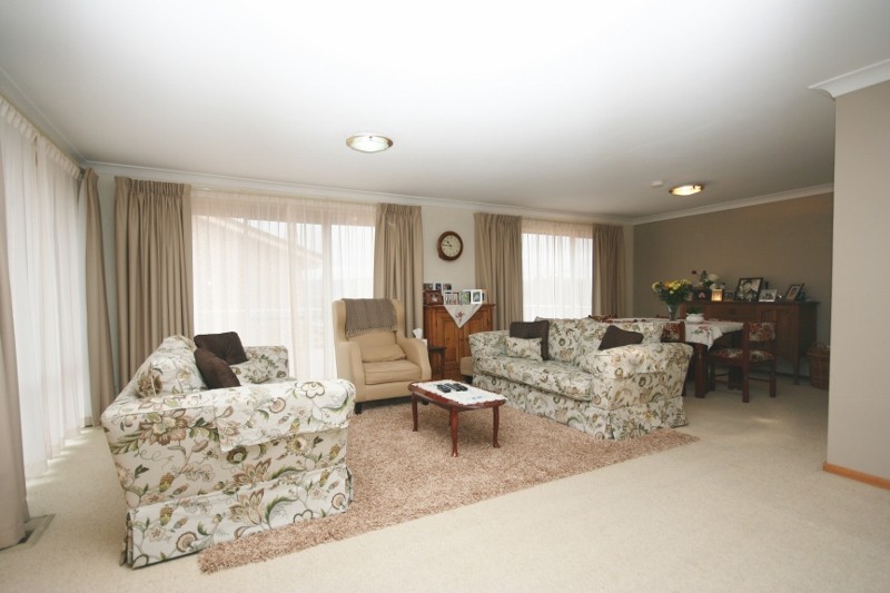 6 Rowley Place, Queanbeyan, NSW 2620