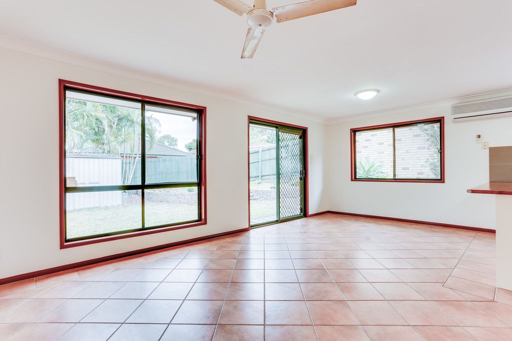 13 Acorn Circuit, Forest Lake, QLD 4078