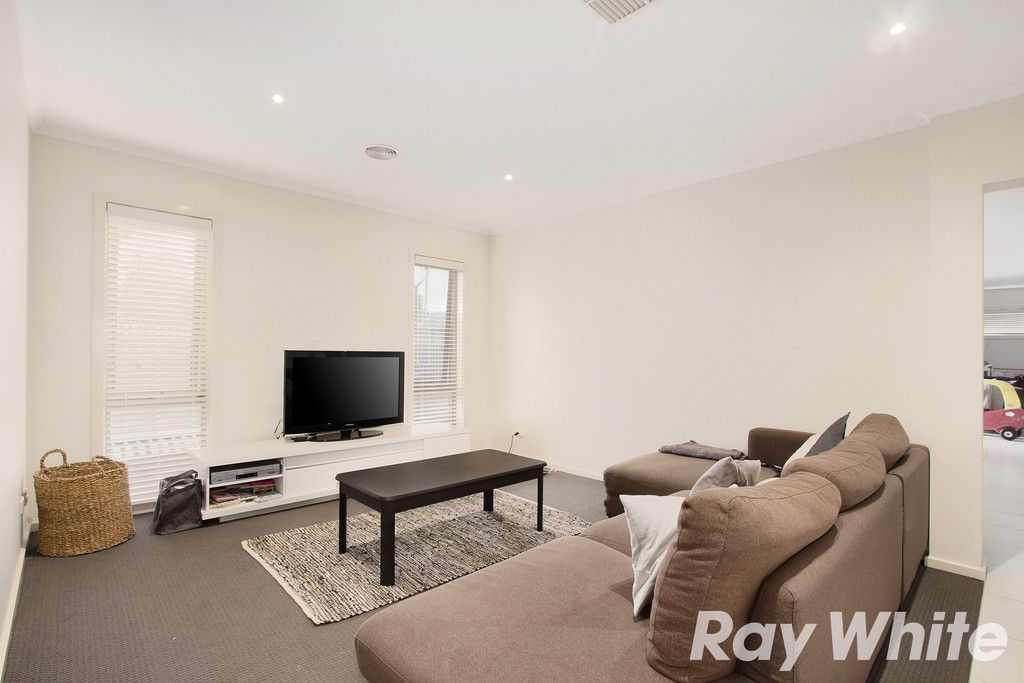 50 Park Orchard Drive, Pakenham, VIC 3810