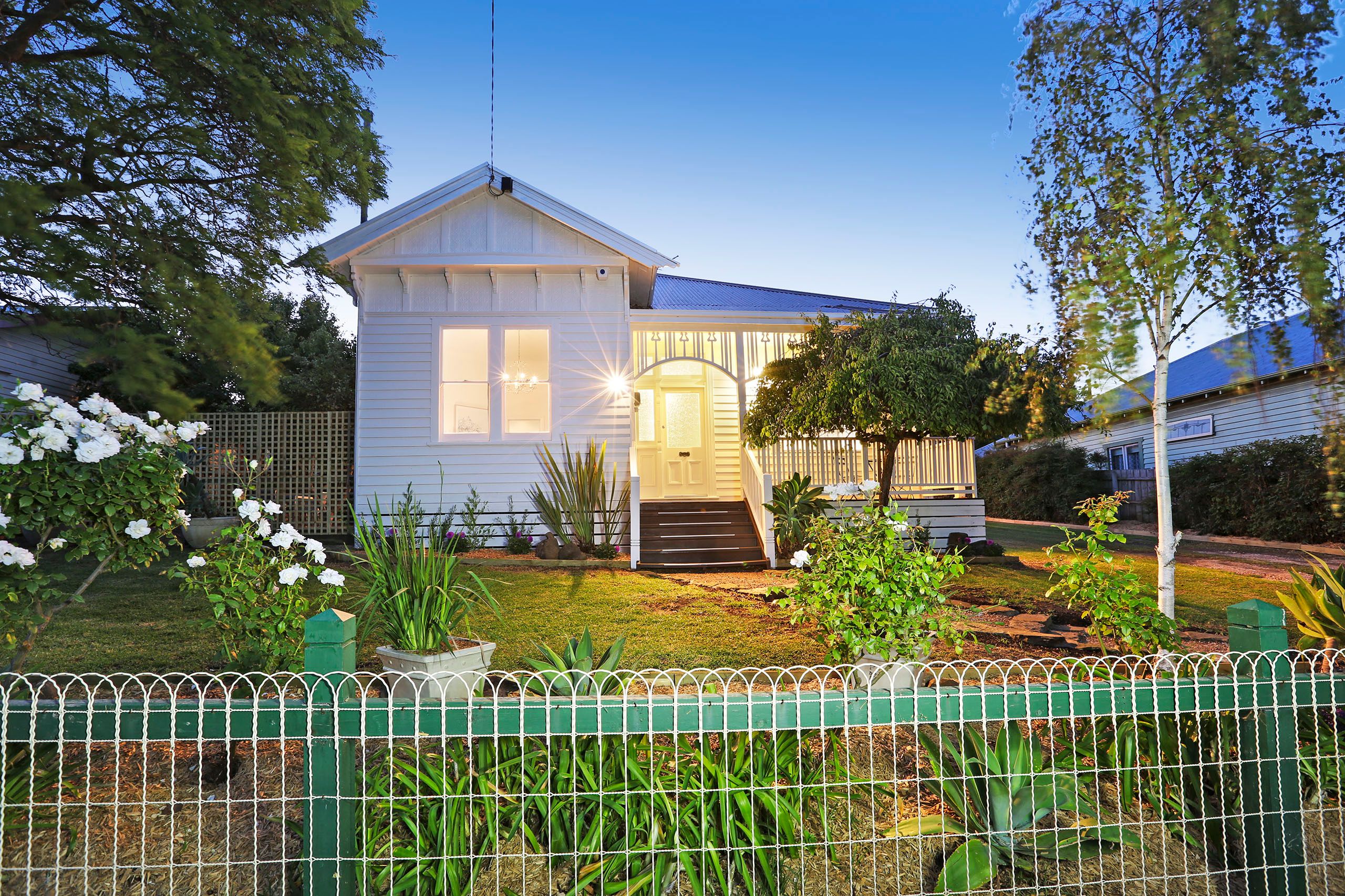 10-12 Kardinia Street, Belmont, VIC 3216
