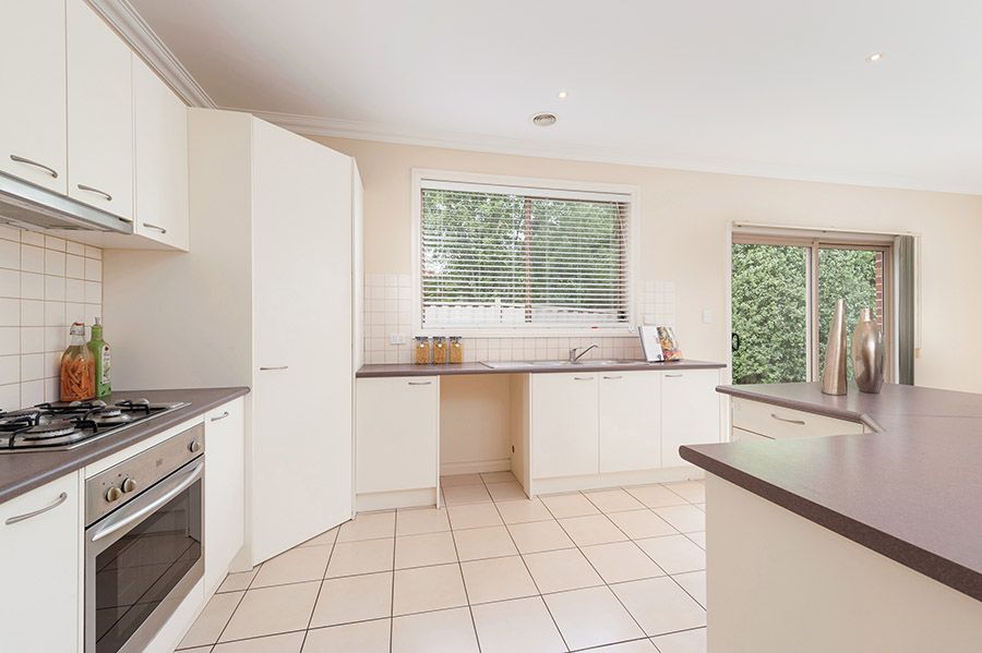 6 Berrima Close, Craigieburn, VIC 3064