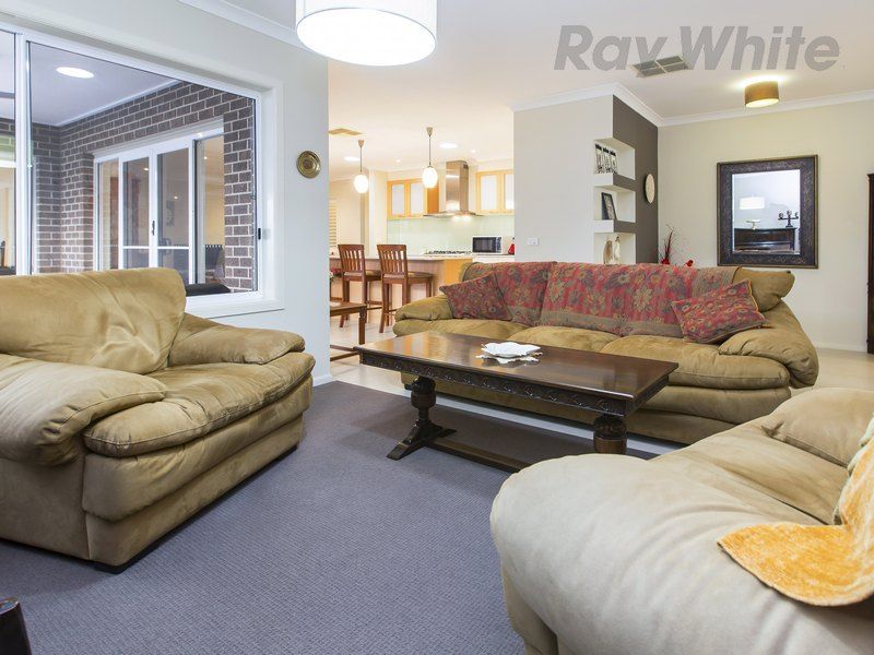 24 Parkedge Circuit, Rosebud, VIC 3939