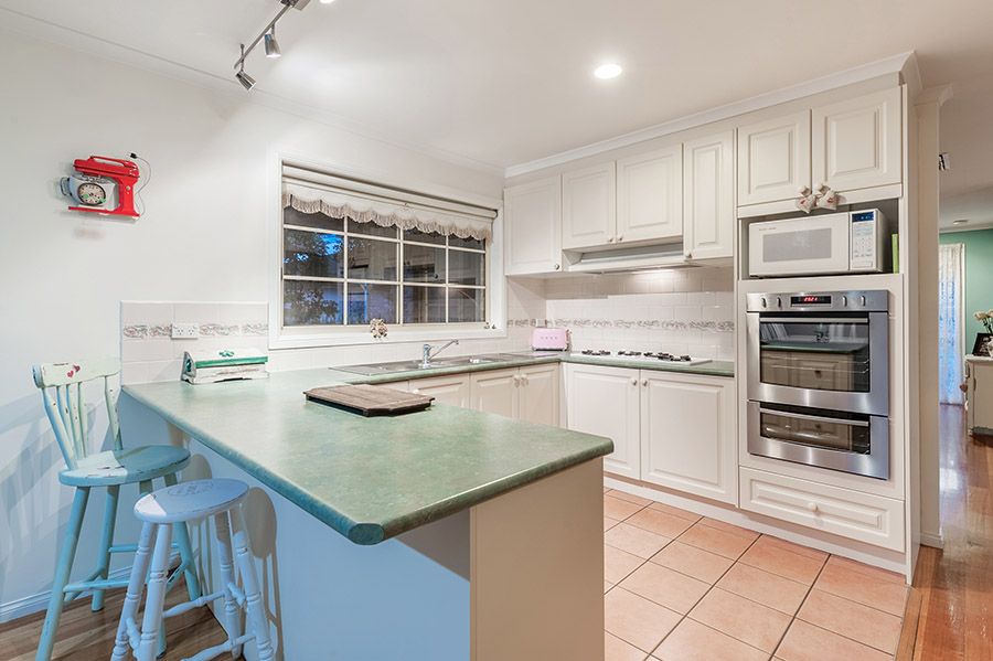 18 Metropolitan Avenue, Craigieburn, VIC 3064