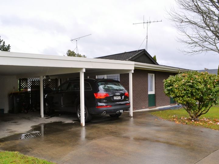 14 Mirrabooka Avenue, Botany Downs, Manukau City