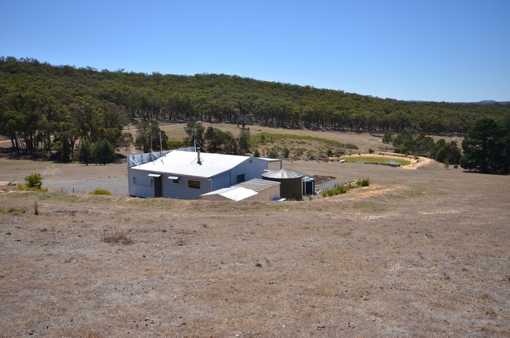 192 Musical Gully Road, Waterloo, VIC 3373
