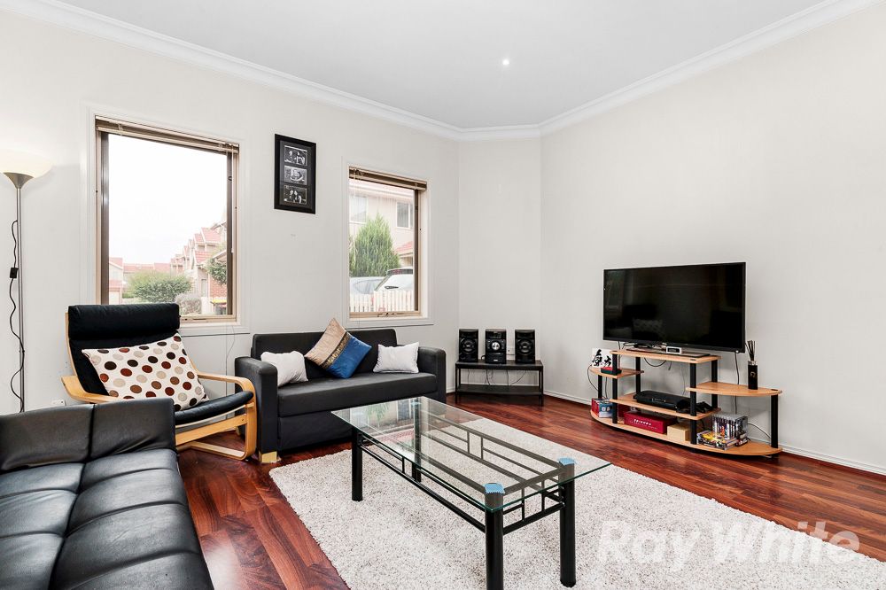 11/2 McKelvie Court, Glen Waverley, VIC 3150