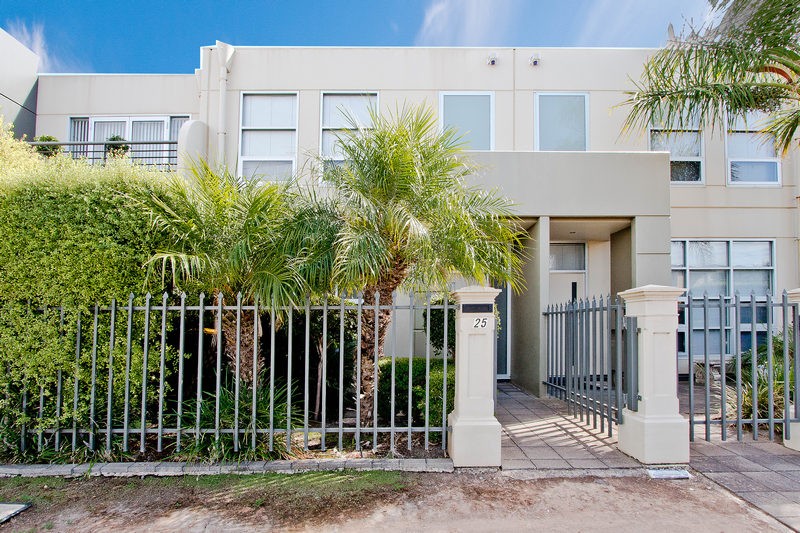 25 Ray Street, Findon, SA 5023