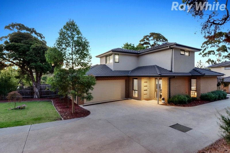 12 Berry Road, Bayswater North VIC 3153