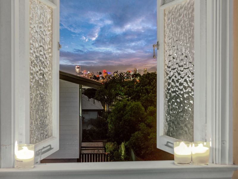 30 Chatsworth Road, Greenslopes QLD 4120
