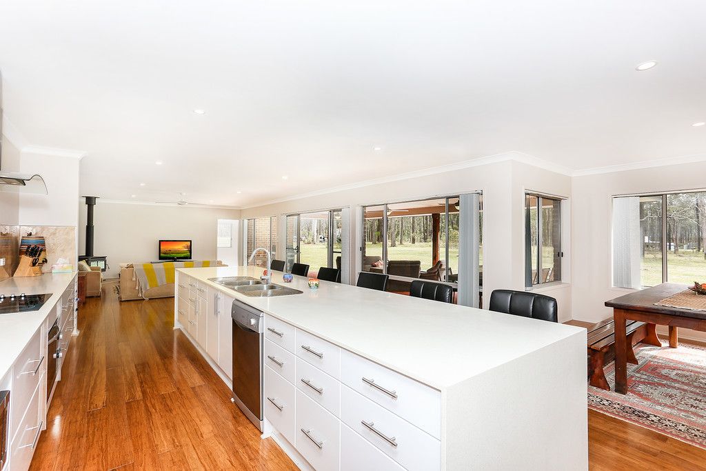 9 Oakendale Road, Glen Oak, NSW 2320