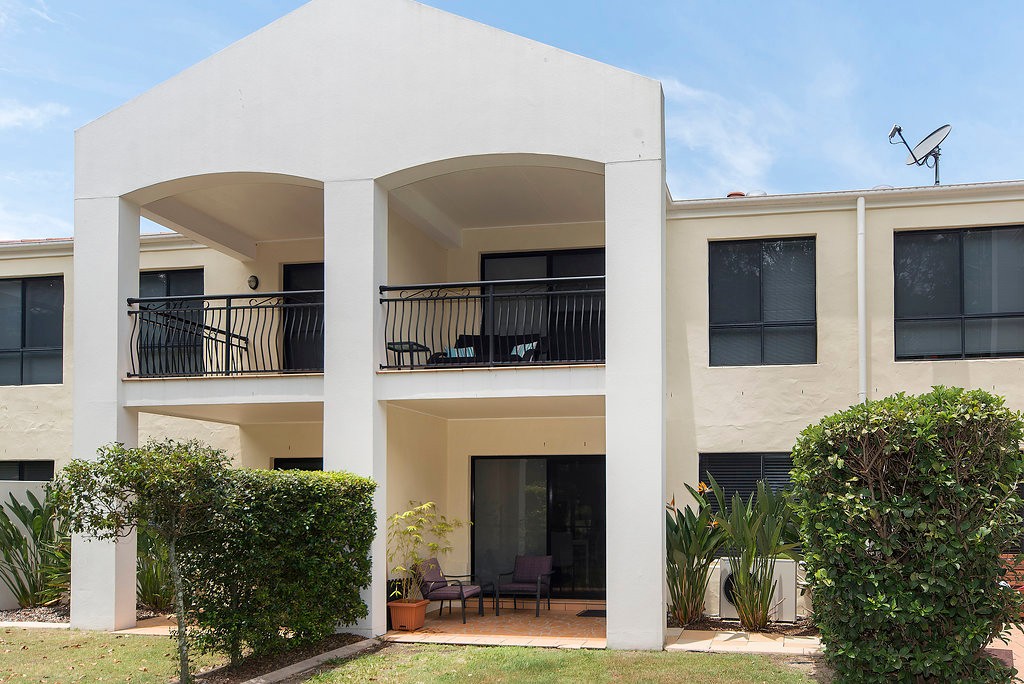8861 Magnolia Drive East, Hope Island, QLD 4212