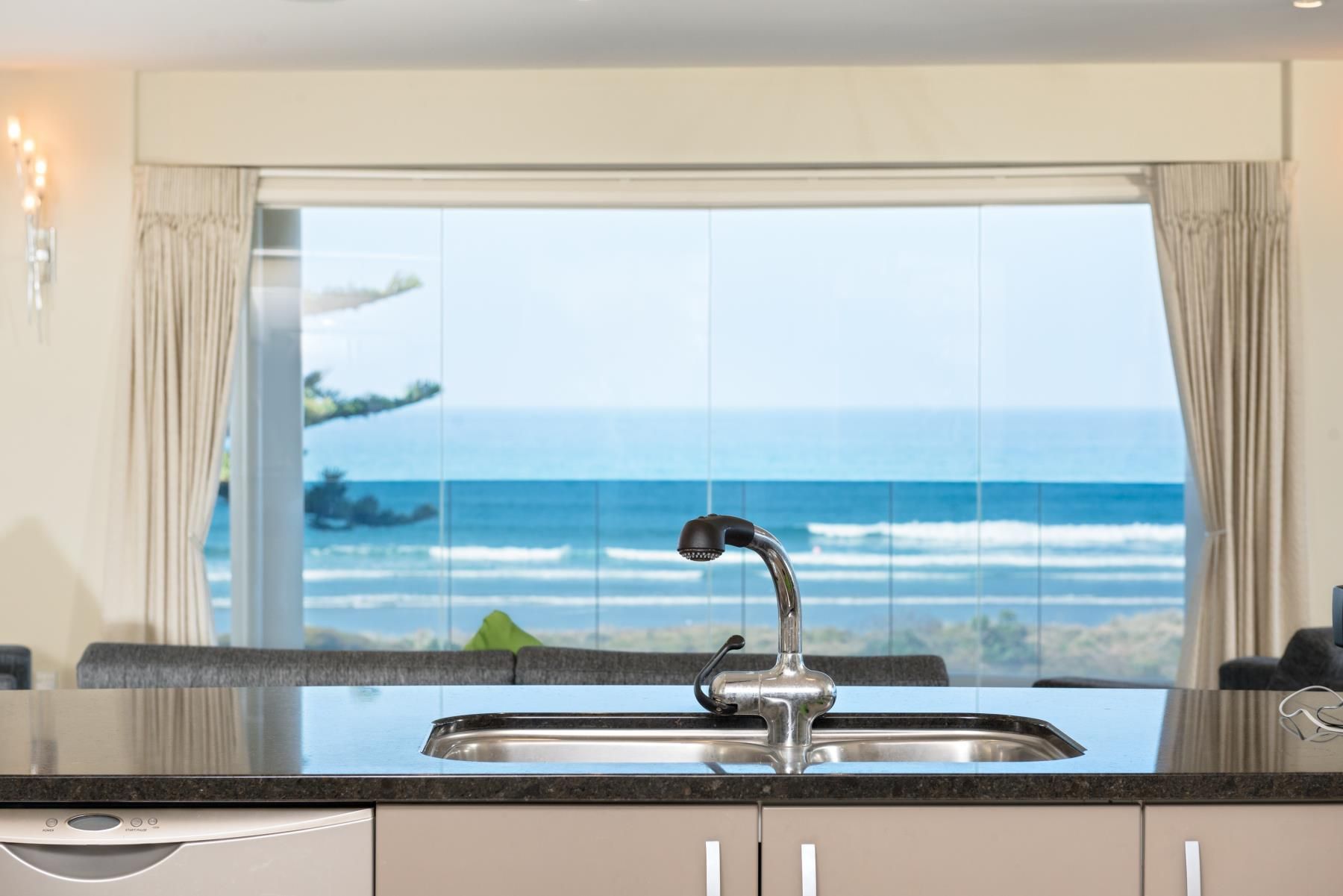 2/189 Marine Parade, Mt Maunganui, Tauranga City