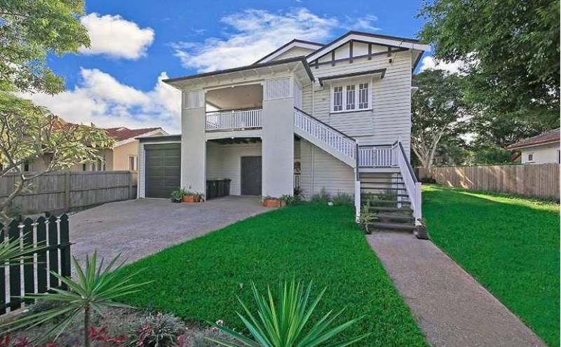 19 Ontario Street, Holland Park West, QLD 4121