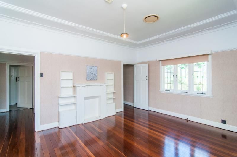 12 Birdwood Terrace, Auchenflower, QLD 4066