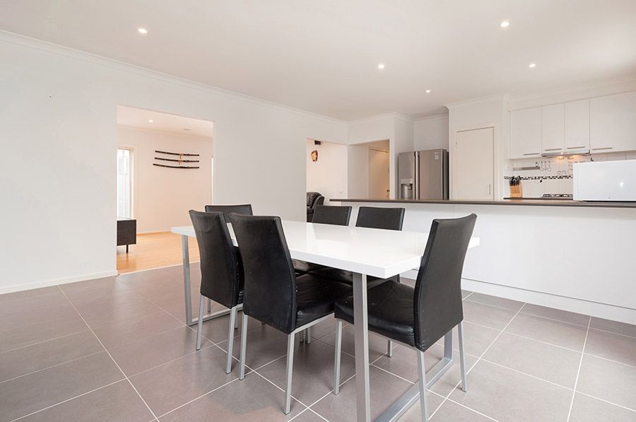 33 Woodford Street, Craigieburn, VIC 3064
