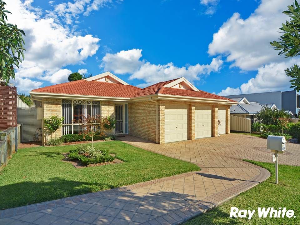 17 Lord Howe Avenue