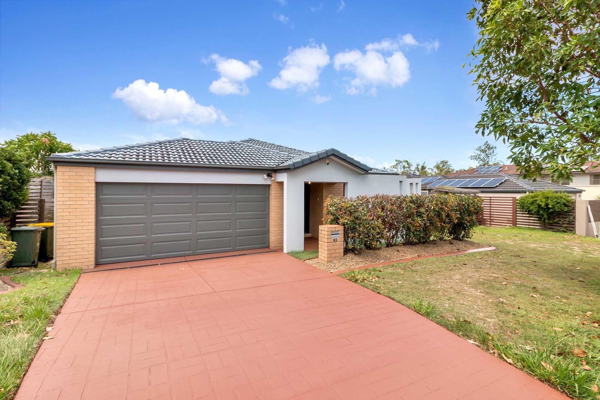 62 Mapelton Circuit, Parkinson QLD 4115