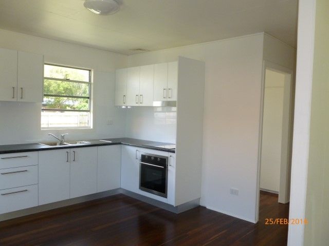 42 Esplanade, Point Vernon, QLD 4655