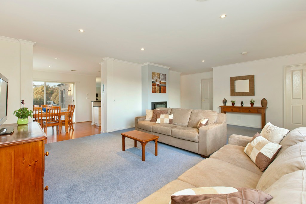 19 Bennett Street, Canadian, VIC 3350