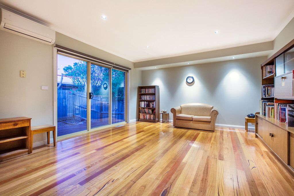 2/16 Cuthbert Road, Reservoir, VIC 3073