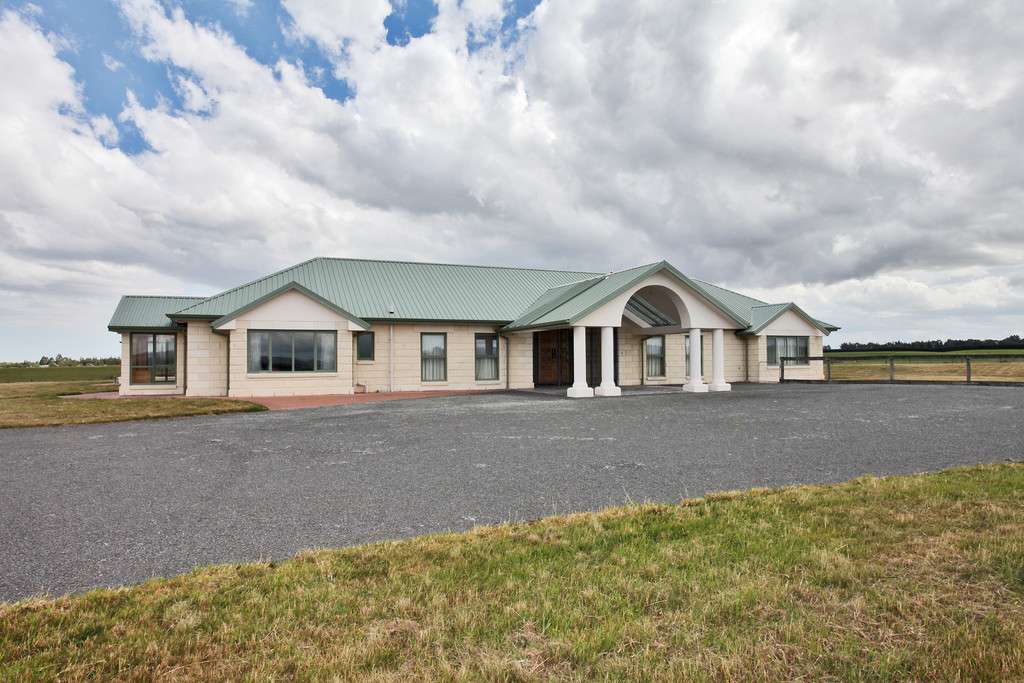 325 Mairaki Road photo 4