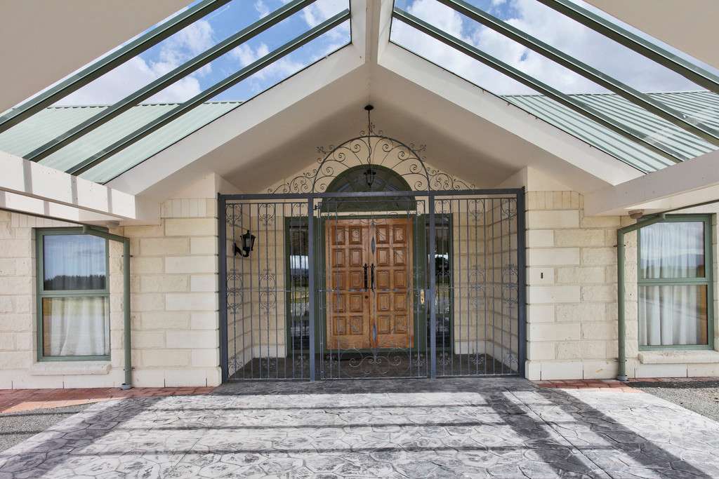 325 Mairaki Road photo 7