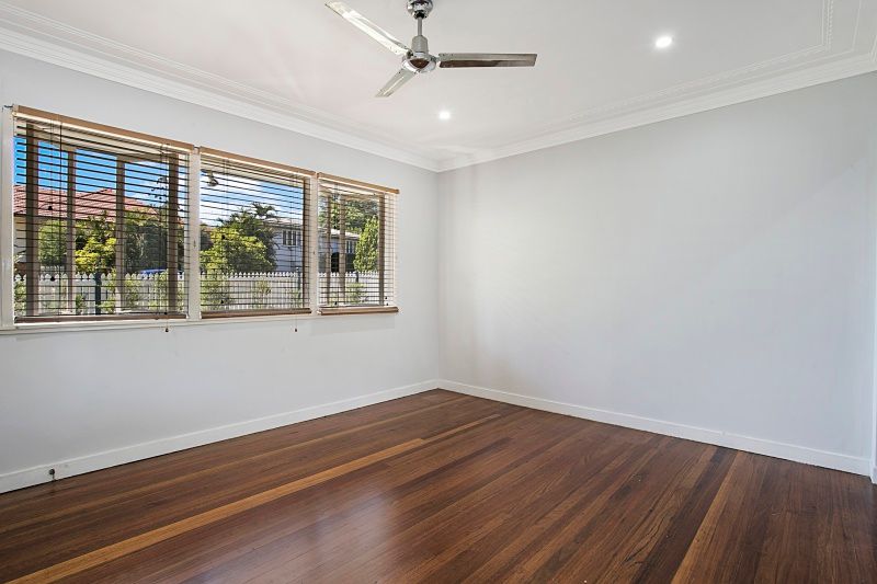 33 Calston Street, Oxley, QLD 4075