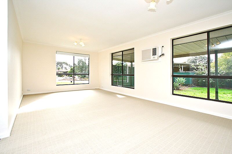 8 Mobbs Court, Salisbury North, SA 5108