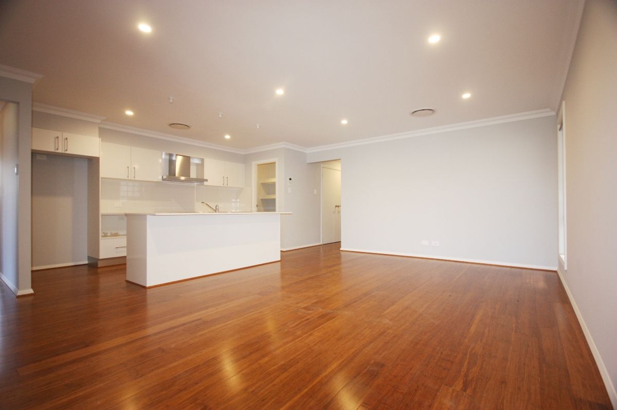 8 Forbes Street, Oran Park, NSW 2570