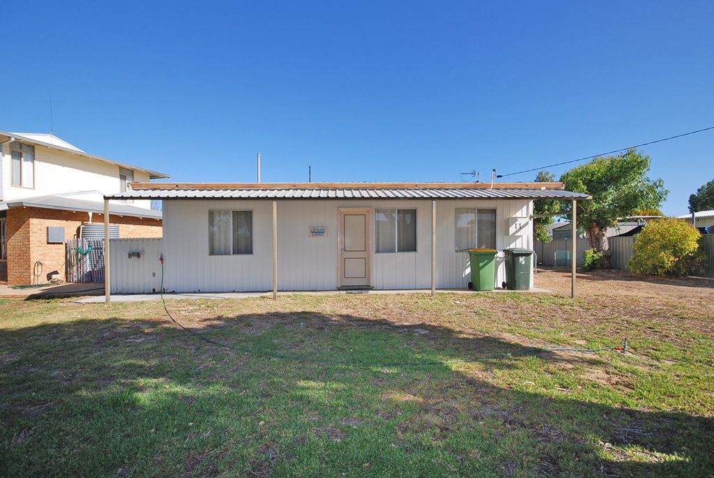 11 Drummond Way, Cervantes, WA 6511