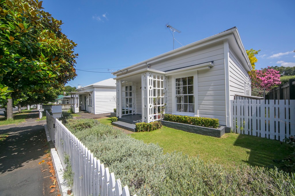 6 Cardwell Street, Onehunga, Auckland City