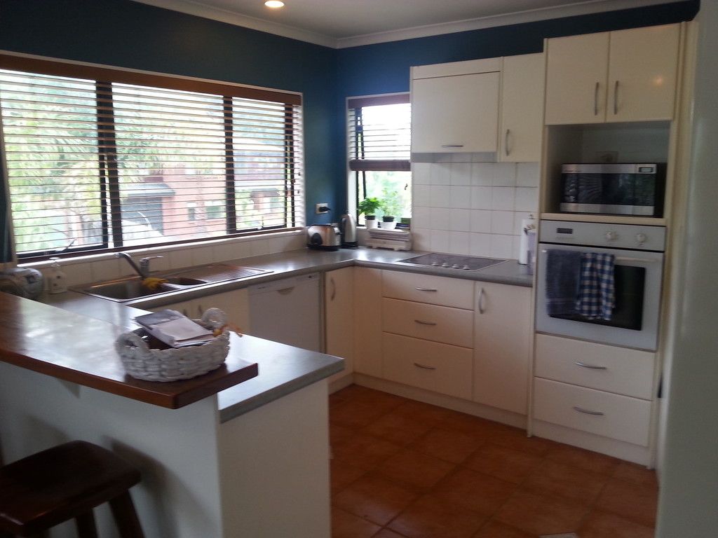 4 Helen Ryburn Place, Torbay, North Shore City