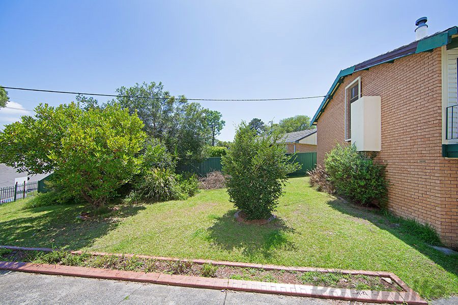 25 Lauren Avenue, Lake Munmorah, NSW 2259