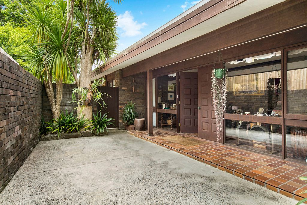 26a Ku-ring-gai Avenue, Turramurra, NSW 2074