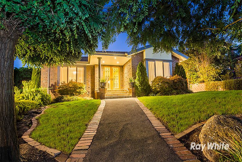2 Oakridge Close, Lysterfield South VIC 3156