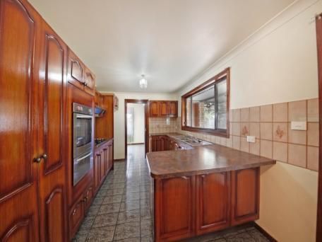 24 Silica Crescent, Eagle Vale, NSW 2558