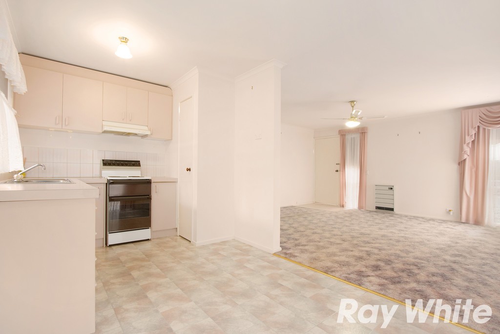 8 Dobson Court, Pakenham, VIC 3810