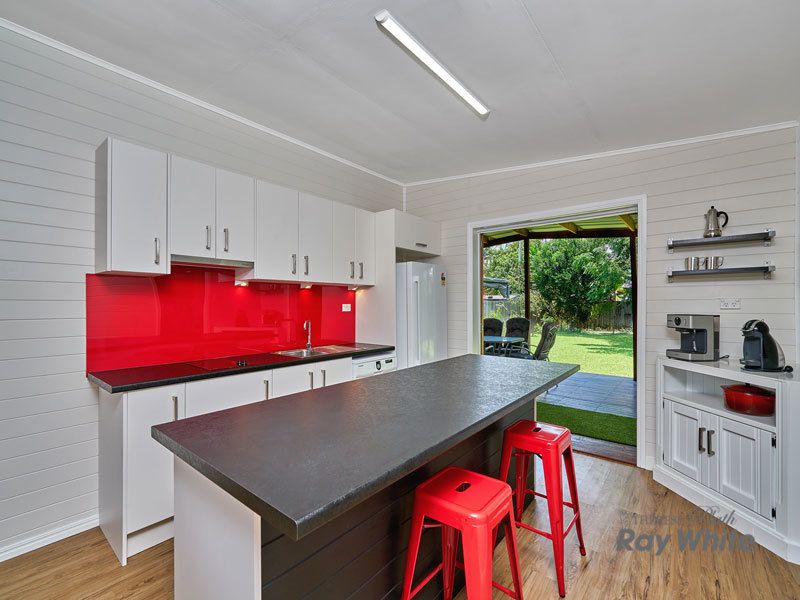 3 Chaplain Avenue, Manunda QLD 4870