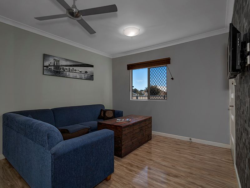 1 Bradley Street, Beachlands, WA 6530