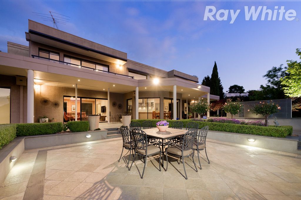 17 Monckton Road, Templestowe, VIC 3106