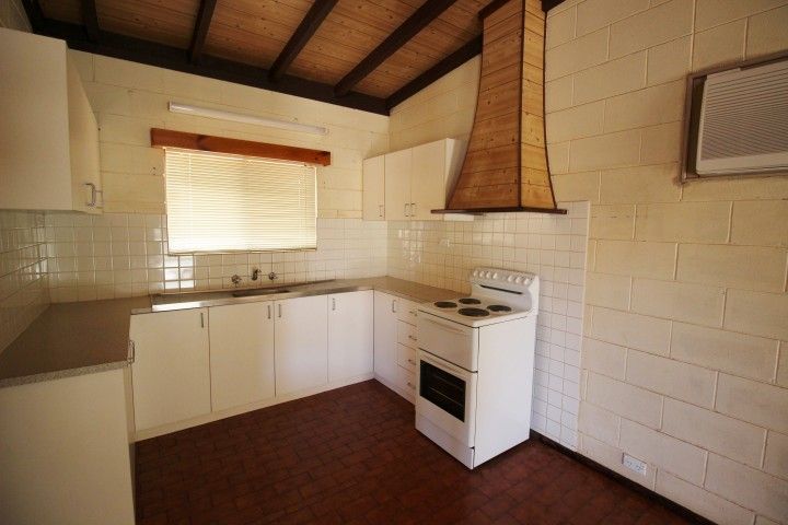 19 Limpet Crescent, South Hedland, WA 6722