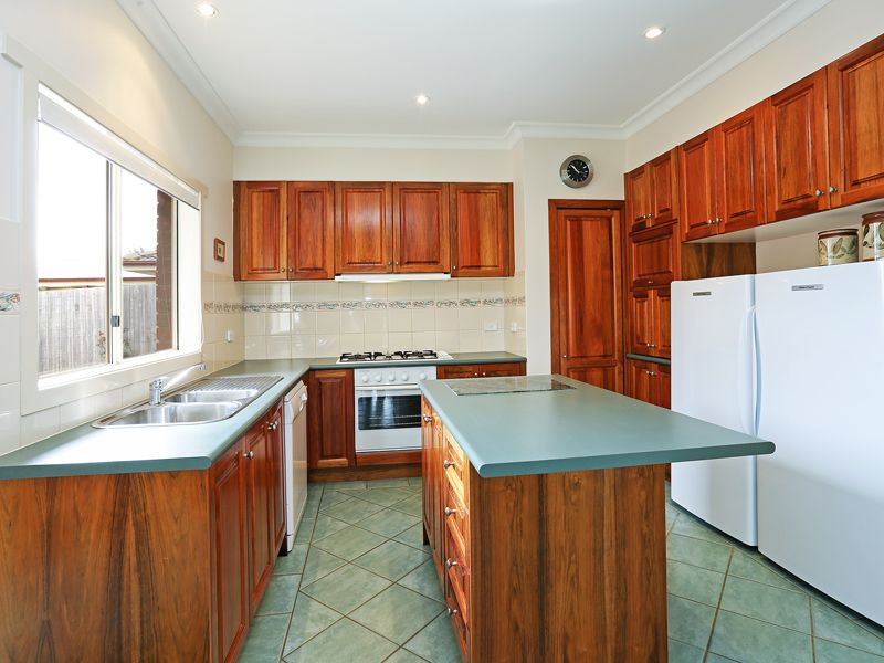 32 Shiraz Drive, Waurn Ponds, VIC 3216