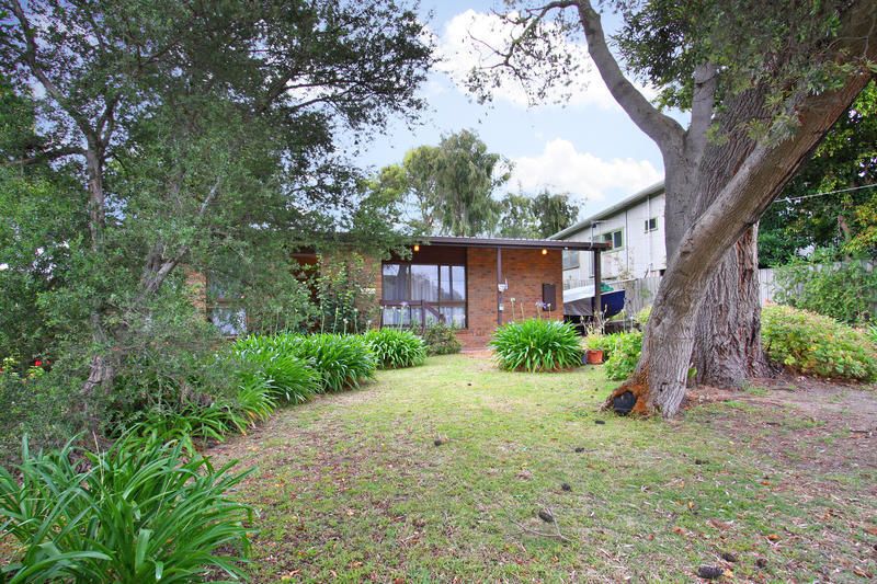 48 First Avenue, Rosebud VIC 3939