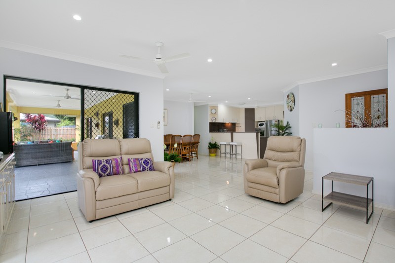10 Altona Street, Bentley Park, QLD 4869